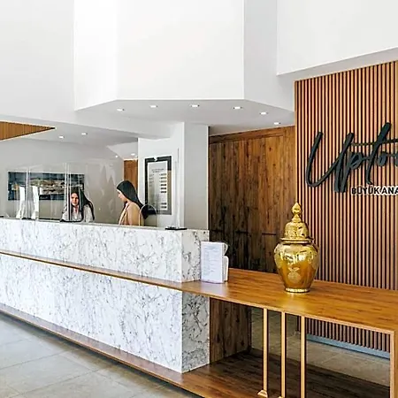 Ξενοδοχείο Uptown Buyuk Anadolu Κερύνεια