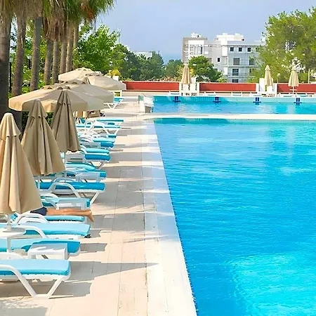 Uptown Buyuk Anadolu 3* Кирения